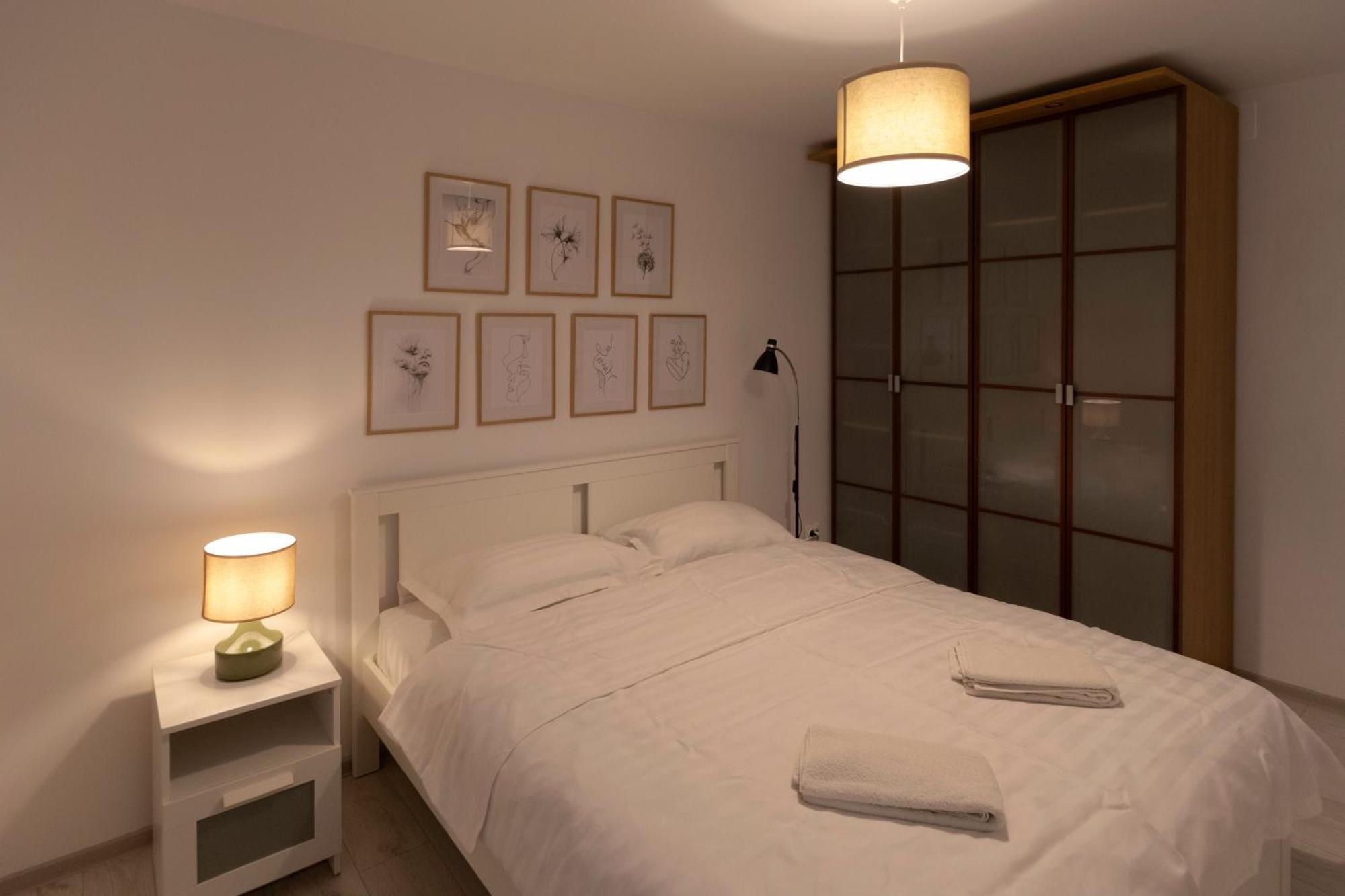 Aquarium Apartment Бузеу Екстер'єр фото
