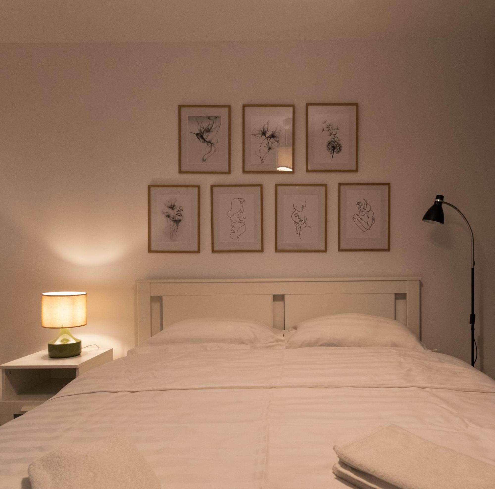 Aquarium Apartment Бузеу Екстер'єр фото