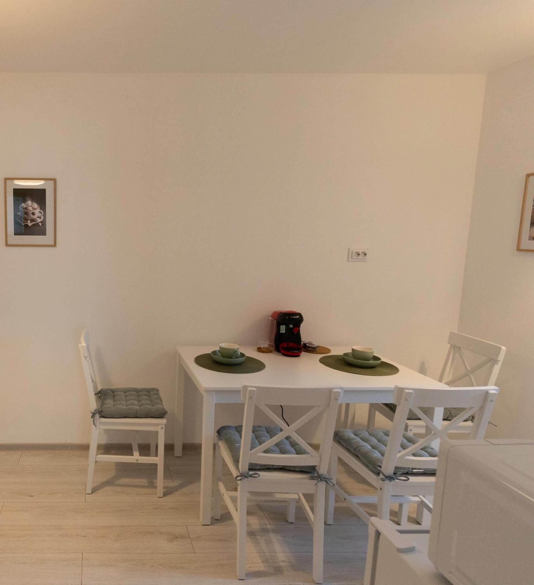 Aquarium Apartment Бузеу Екстер'єр фото